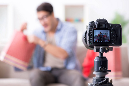 伊莎貝拉（粵語版） 视频截图