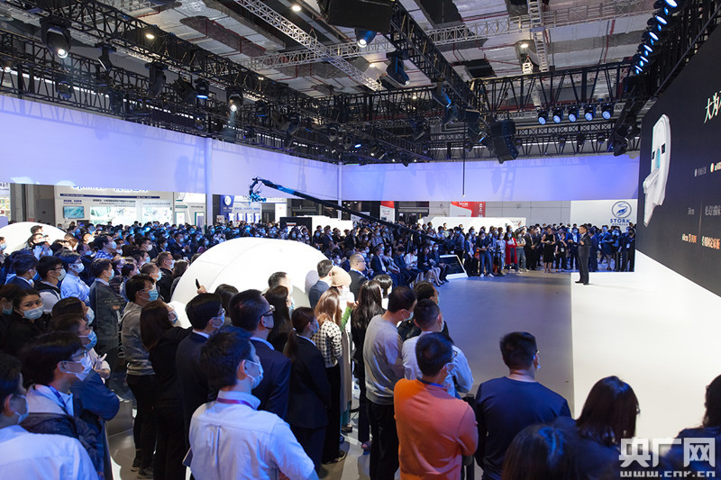 借著雨點說愛你 视频截图