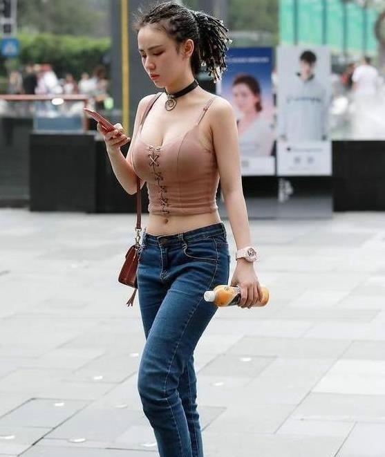 你是彼方 视频截图