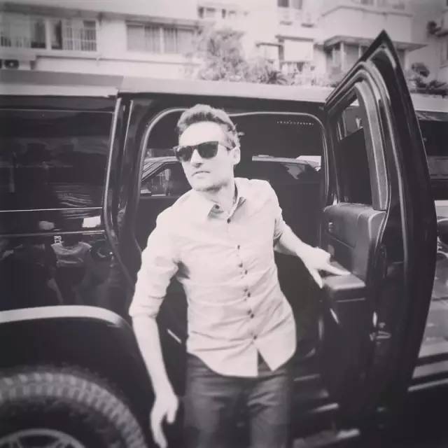 你們不該在這裏 视频截图