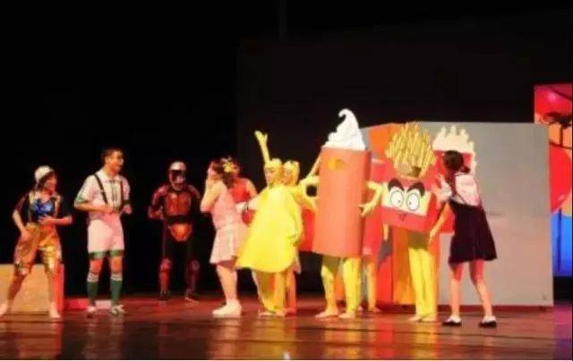 你不是一個人 视频截图