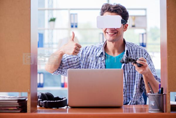 你會帶誰去無人島？ 视频截图