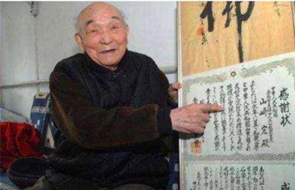 偵探麻理子一生中最悲慘的日子 视频截图