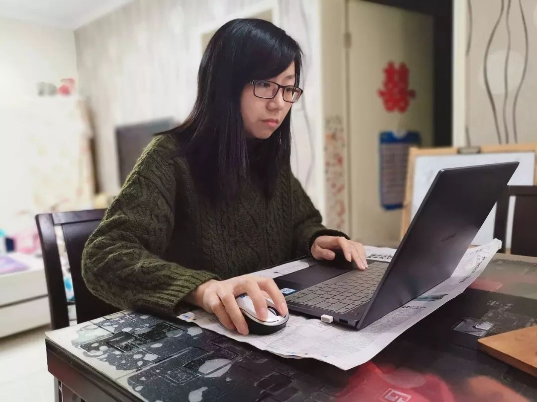 你不是一個人 视频截图