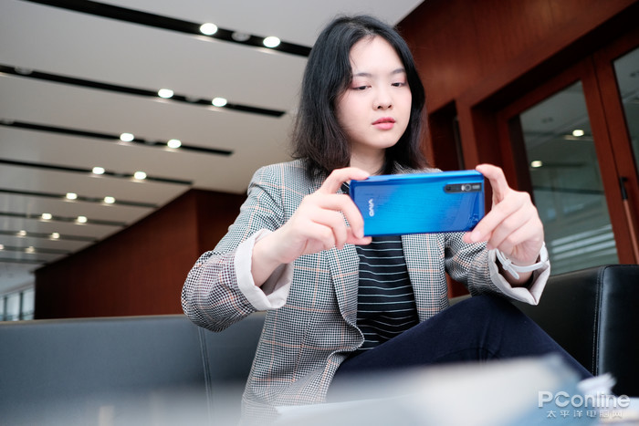 哭泣的女人 视频截图