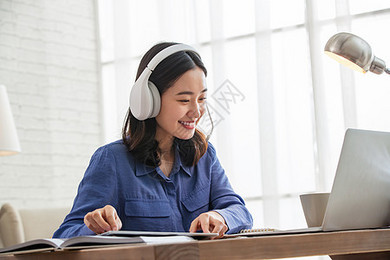 佐杜洛夫斯基的沙丘 视频截图