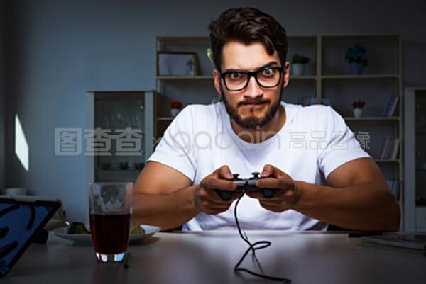 伊麗莎白2：黃金時代 视频截图